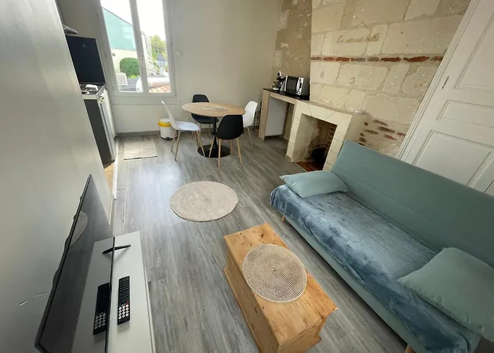 Le Nid Du Rempart Appt 2p Centre * Tours